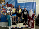 Новогодний рекорд установили охинцы в бассейне