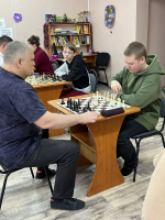Юные охинские шахматисты прорвались на взрослые призовые места в Рождественском турнире