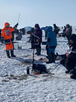 В Охе на празднике подледного лова определили лучших рыбаков-любителей