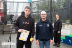 Нам не страшен серый дождь! День физкультурника охинцы провели на стадионе