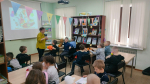 На экране - мультфильм, в библиотеке - книга
