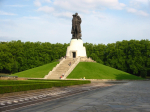 Berlin_Treptow_Ehrenmal_07.jpg